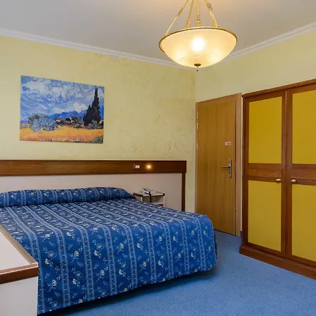 Bes Papa Hotel